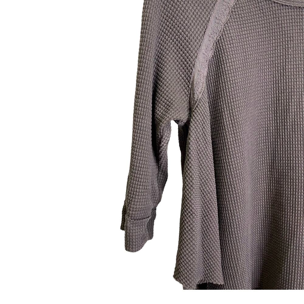Free People Charcoal Gray Waffle Knit Lace Back High‎ Low Thermal Top Womens S - Picture 5 of 7